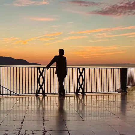 Angeles Nerja